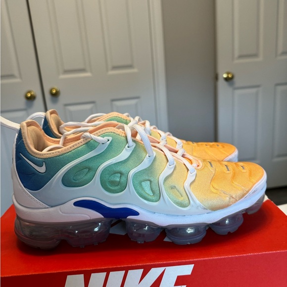 Nike Air Vapormax Plus - Picture 6 of 6